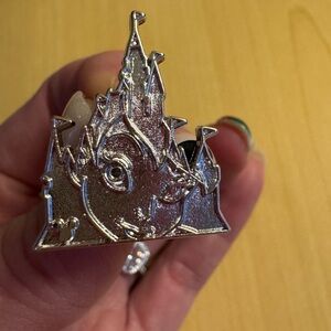 Disney Pins - Tinkerbell Face Peter Pan Disney Castle Close-Up Pin 2006